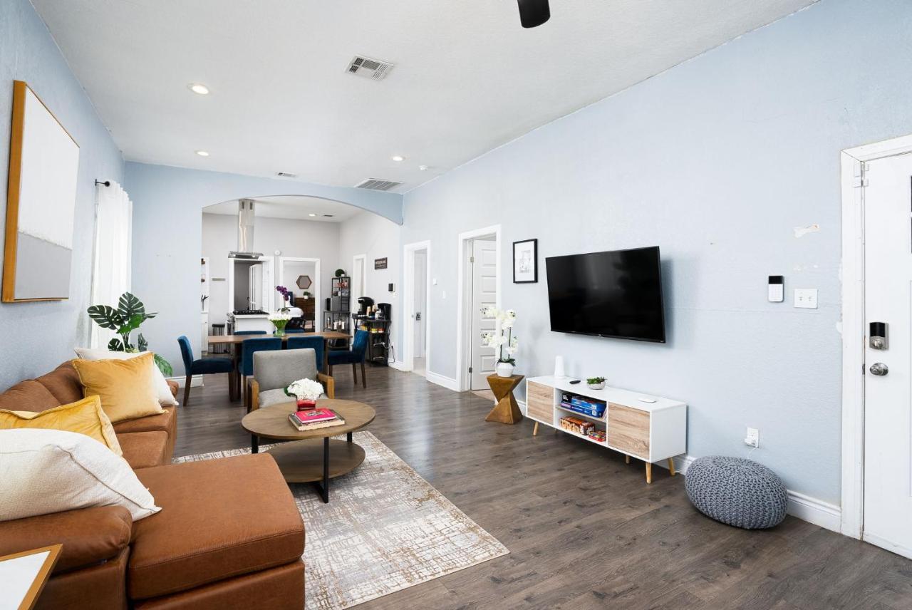 Modern 3 Bed, 2 Bath Home Minutes To Downtown & Alamodome San Antonio Extérieur photo