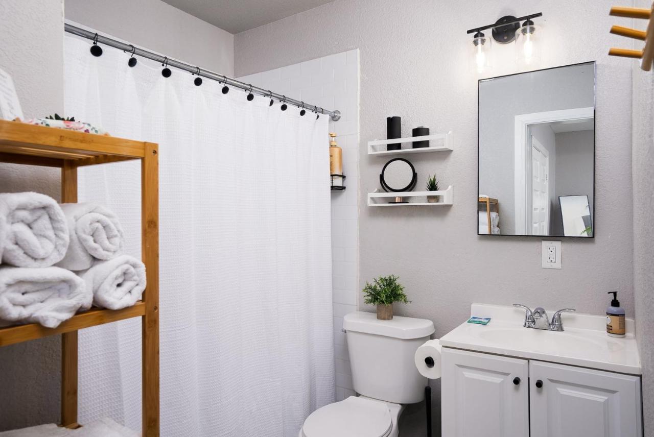 Modern 3 Bed, 2 Bath Home Minutes To Downtown & Alamodome San Antonio Extérieur photo